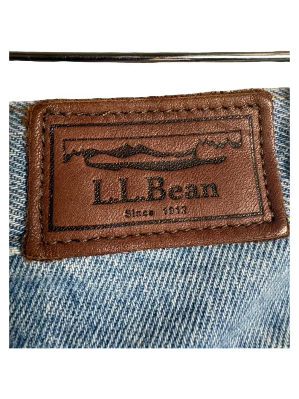 L.L.Bean Classic Fit Straight Leg Jeans Shoes? Men's Light Blue Denim 35x34